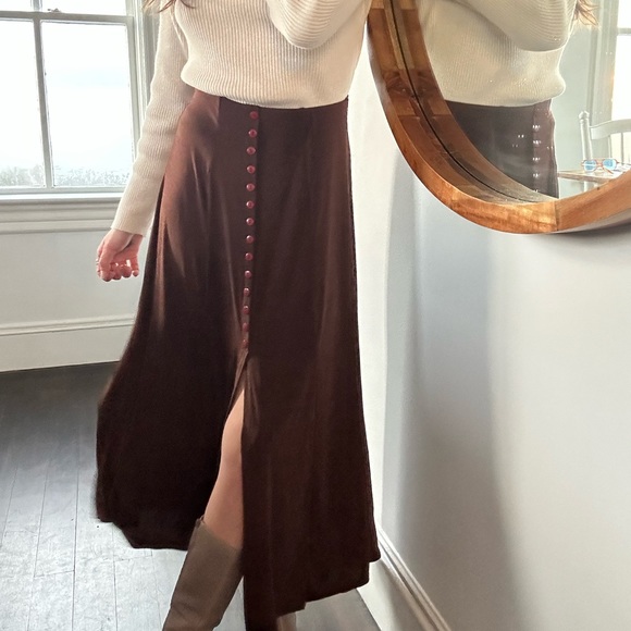 Vintage Midi Button Skirt - Picture 3 of 5
